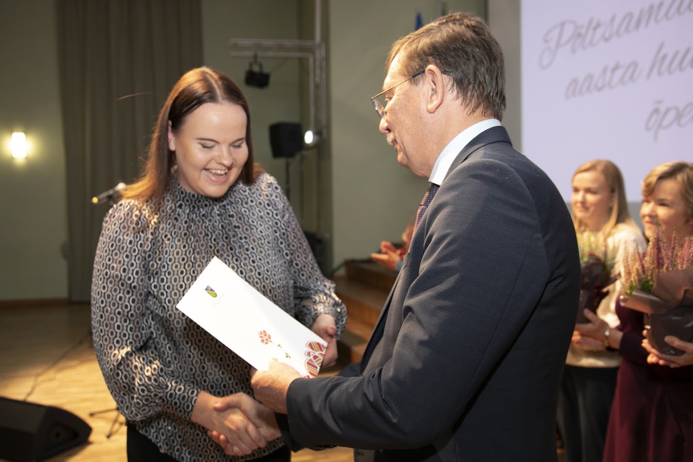 Meie treenerid teevad oma tööd pühendumusega igal pool üle Eesti ning noorte arendamisse panustatakse ka tantsusaalist väljaspool. Rõõm on näha, et seda panust 